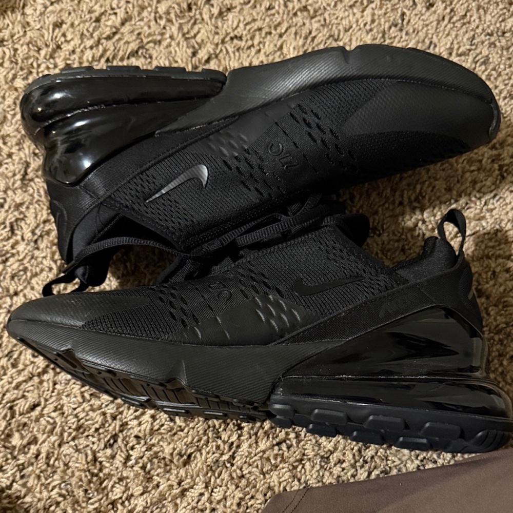Nike Air max 270 Black Air Max Sneakers Sz 10 W